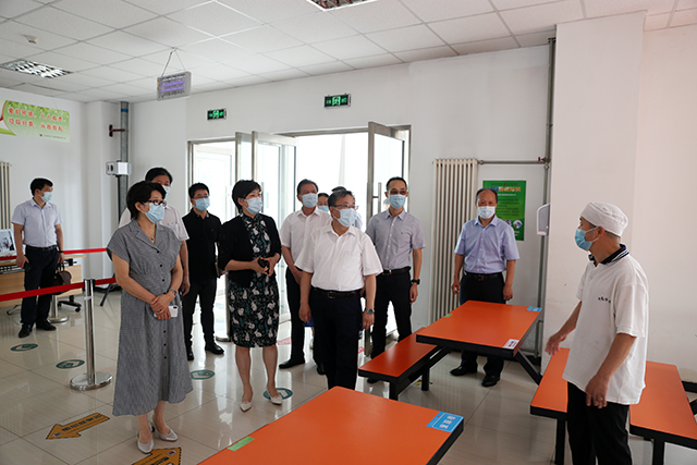 市教工委领导到北京市杂技学校调研