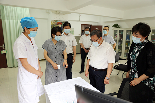 市教工委领导到北京市杂技学校调研