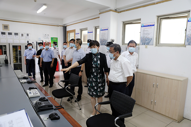 市教工委领导到北京市杂技学校调研